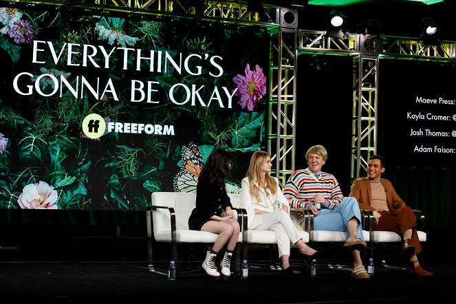 Everything's Gonna Be Okay - Z akcí - “Everything’s Gonna Be Okay” Session – The cast and creator/executive producer/star Josh Thomas of Freeform’s “Everything’s Gonna Be Okay” addressed the press at the 2020 TCA Winter Press Tour, at The Langham Huntington, in Pasadena, California.