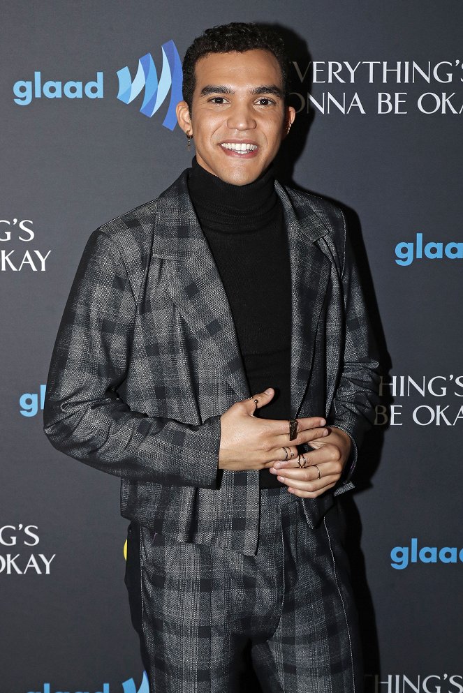 Everything's Gonna Be Okay - Z akcí - The cast of “Everything’s Gonna Be Okay” including creator/executive producer/star Josh Thomas, Kayla Cromer, Maeve Press and Adam Faison gathered for a special New York Screening event in partnership with GLAAD on Wednesday, January 15, 2020