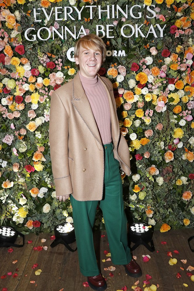 Everything's Gonna Be Okay - Veranstaltungen - The cast of “Everything’s Gonna Be Okay” including creator/executive producer/star Josh Thomas, Kayla Cromer, Maeve Press and Adam Faison gathered for a special New York Screening event in partnership with GLAAD on Wednesday, January 15, 2020