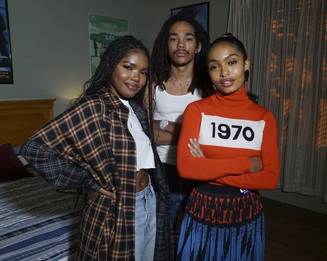 Grown-ish - Season 3 - Thinkin Bout You - Dreharbeiten - Ryan Destiny, Luka Sabbat, Yara Shahidi