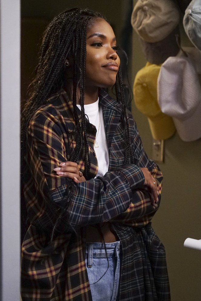 Grown-ish - Season 3 - Thinkin Bout You - Photos - Ryan Destiny