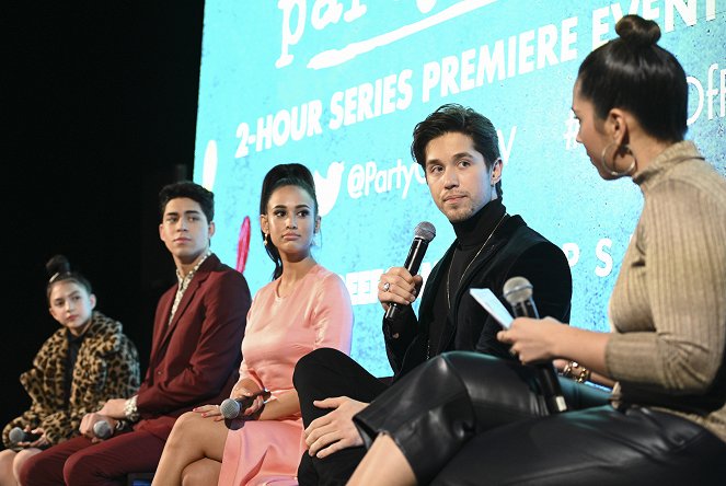 Party of Five - Events - The cast of “Party of Five” celebrated the premiere in New York City. - Elle Paris Legaspi, Niko Guardado, Emily Tosta, Brandon Larracuente
