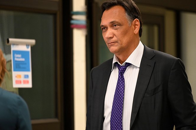 Bluff City Law - The All-American - Photos - Jimmy Smits