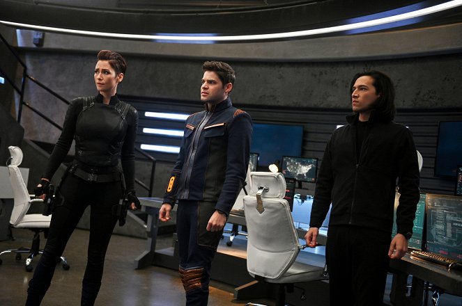 Supergirl - Back from the Future: Part Two - Van film - Chyler Leigh, Jeremy Jordan, Jesse Rath