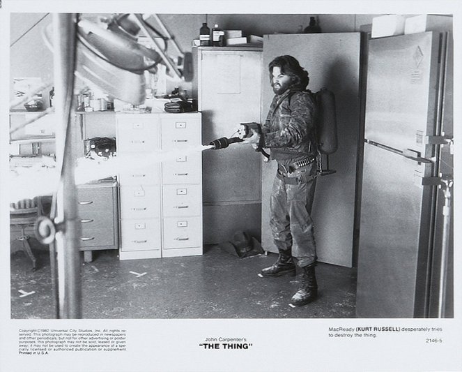 A valami - Vitrinfotók - Kurt Russell
