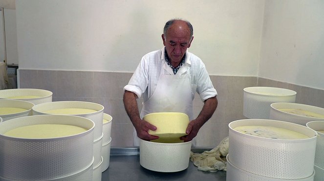 Vůně albánské kuchyně s Miroslavem Donutilem - Epizoda 6 - Photos