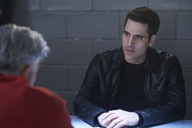 Rookie Blue - Two Truths and a Lie - Photos