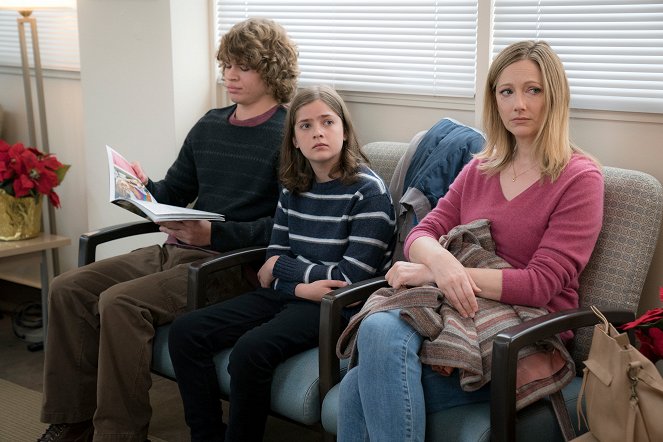 Kidding - Season 2 - Up, Down and Everything in Between - Photos - Cole Allen, Judy Greer
