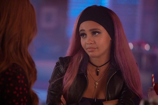 Riverdale - Chapter Sixty-Five: In Treatment - Photos - Vanessa Morgan