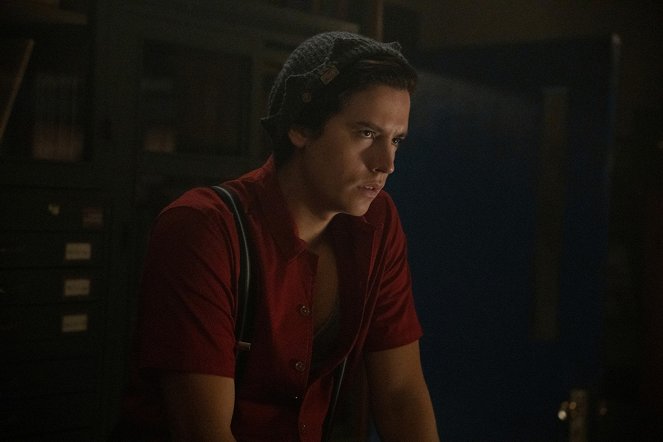 Riverdale - Chapter Sixty-Seven: Varsity Blues - Photos - Cole Sprouse