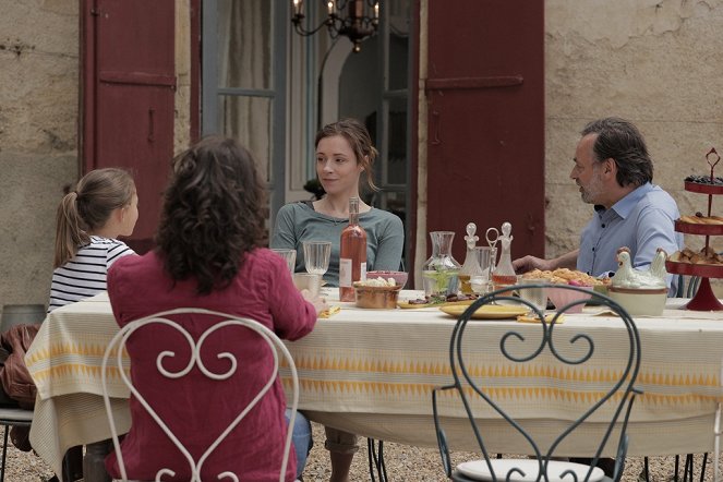 Ein Tisch in der Provence - Ein Tisch in der Provence: Ärztin wider Willen - Kuvat elokuvasta - Paula Siebert, Friederike Linke, Peter Benedict