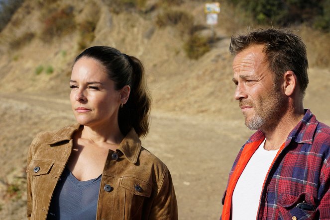 Deputy - Deputy Down - Kuvat elokuvasta - Yara Martinez, Stephen Dorff