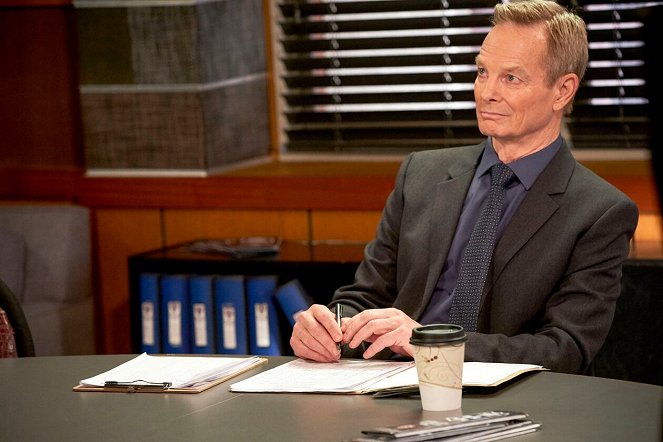 Law & Order: Special Victims Unit - The Longest Night of Rain - Photos - Bill Irwin