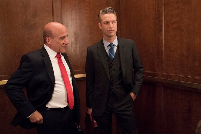 Law & Order: Special Victims Unit - Season 21 - Can't Be Held Accountable - Photos - Paul Ben-Victor, Peter Scanavino