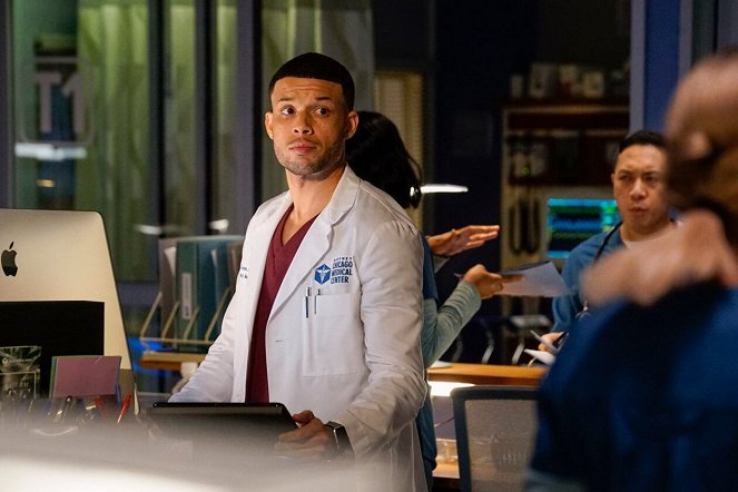 Chicago Med - Season 5 - Guess It Doesn't Matter Anymore - Photos