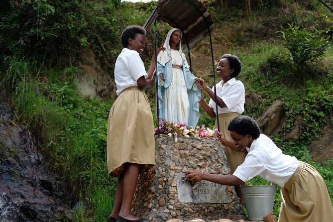 Notre-Dame du Nil - Film - Amanda Mugabezaki