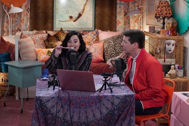 Will & Grace - Lies & Whispers - Photos - Demi Lovato, Sean Hayes