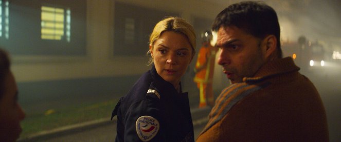 Police - Filmfotók - Virginie Efira, Payman Maadi