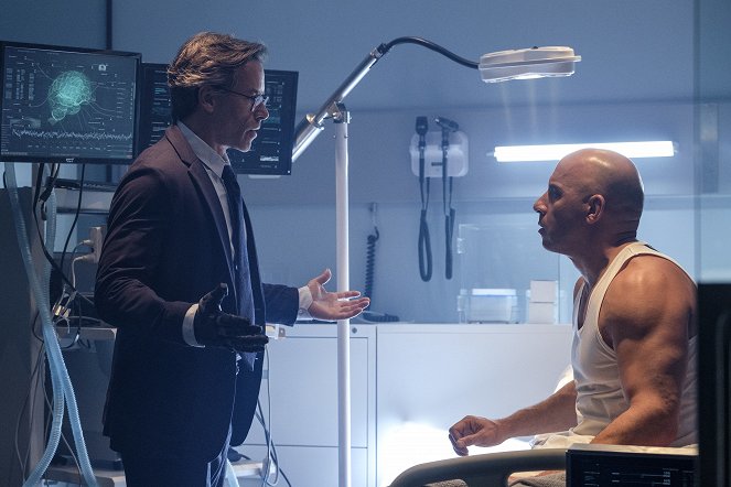 Bloodshot: Supervojak - Z filmu - Guy Pearce, Vin Diesel