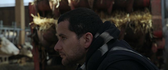 Cyrille, agriculteur, 30 ans, 20 vaches, du lait, du beurre, des dettes - Filmfotók