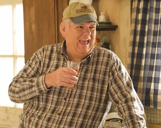 Bless This Mess - Bunker Down - Do filme - Jim O’Heir