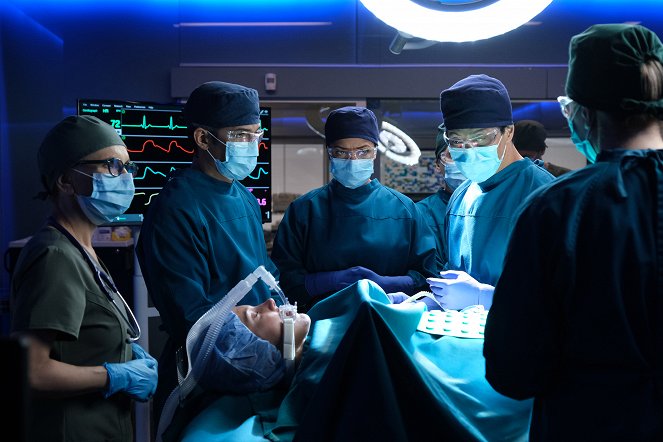 The Good Doctor - Niewypowiedziane - Z filmu - Nicholas Gonzalez, Christina Chang, Will Yun Lee