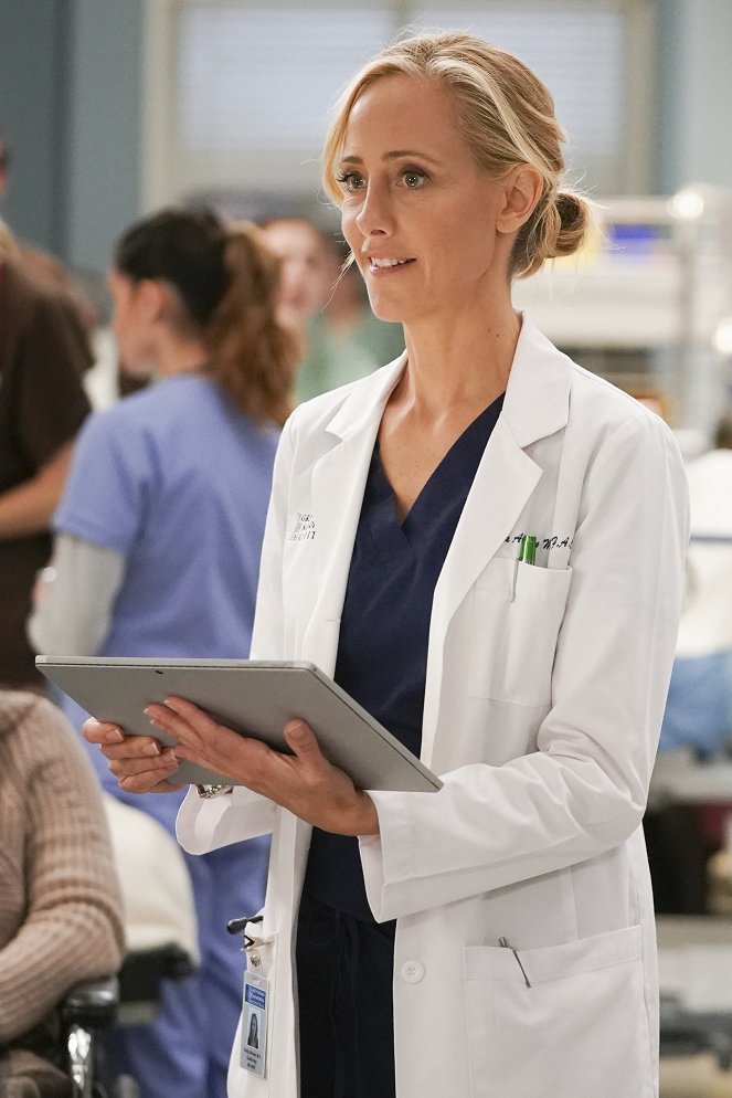 Grey's Anatomy - Die jungen Ärzte - Season 16 - Der tollste Job der Erde - Filmfotos - Kim Raver