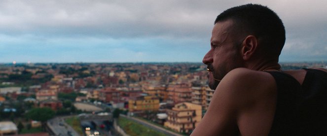 Una famiglia italiana - De la película - Andrea Sartoretti