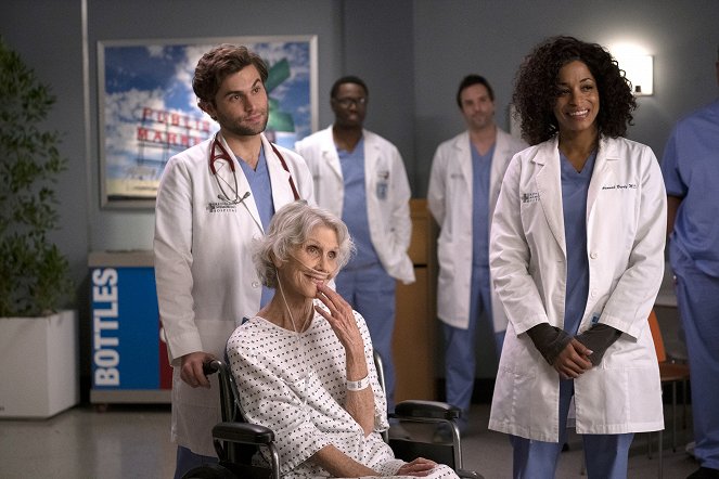 Grey's Anatomy - Die jungen Ärzte - Darf ich bitten? - Filmfotos - Jake Borelli, Shannon Wilcox, Vivian Nixon
