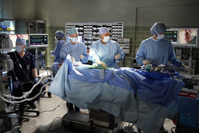 Grey's Anatomy - Save the Last Dance for Me - Van film - Camilla Luddington, Chandra Wilson