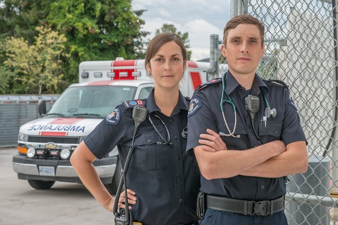 Paramedics: Life on the line - Werbefoto