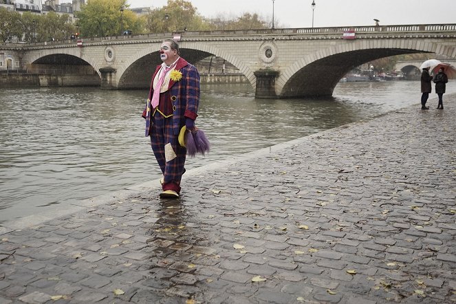 Uma Família Muito Moderna - Paris - De filmes - Eric Stonestreet