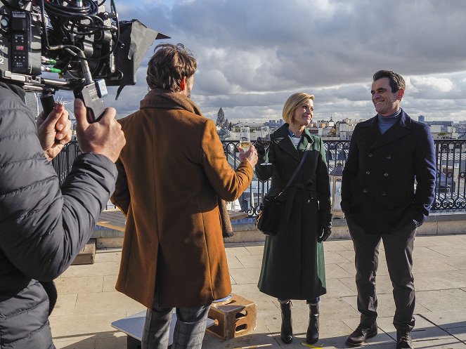 Modern Family - Paris - Dreharbeiten - Julie Bowen, Ty Burrell