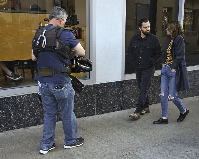 Stumptown - At All Costs: The Conrad Costas Chronicles - De filmagens - Jake Johnson