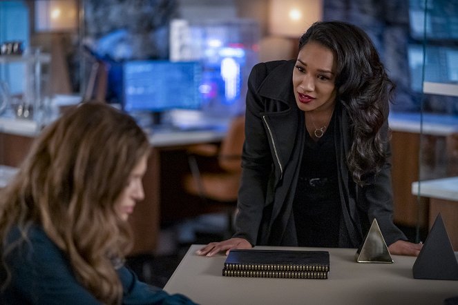 The Flash - A Girl Named Sue - Van film - Candice Patton
