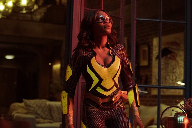 Black Lightning - The Book of Resistance: Chapter Four: Earth Crisis - Van film - China Anne McClain