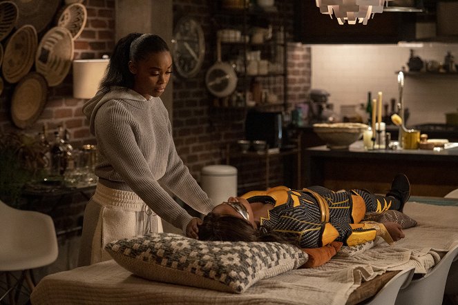 Black Lightning - The Book of Resistance: Chapter Four: Earth Crisis - Photos - Nafessa Williams