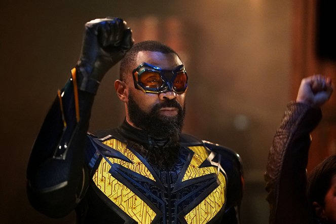 Black Lightning - The Book of Markovia: Chapter One: Blessings and Curses Reborn - Photos - Cress Williams