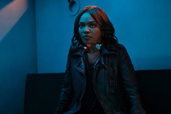 Black Lightning - The Book of Markovia: Chapter One: Blessings and Curses Reborn - Van film - China Anne McClain