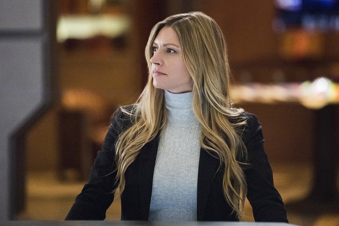 Legends of Tomorrow - A Head of Her Time - Photos - Jes Macallan