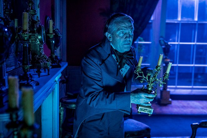 Doctor Who - The Haunting of Villa Diodati - Photos - Bradley Walsh