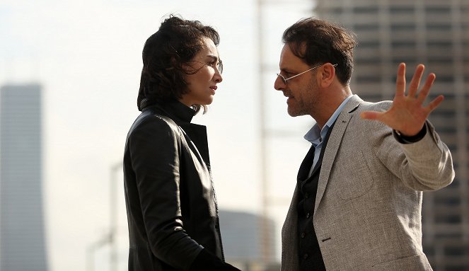 The Choice - Episode 2 - Photos - Birce Akalay, Ozan Güven