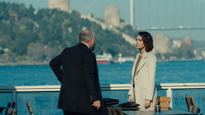 The Choice - Episode 3 - Photos - Birce Akalay