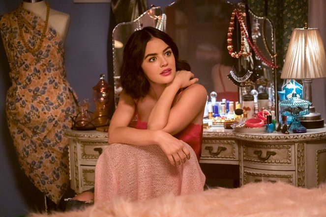 Katy Keene - Chapter One: Once Upon a Time in New York - Photos - Lucy Hale