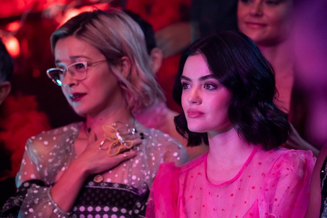 Katy Keene - Chapter Three: What Becomes of the Broken Hearted - Filmfotók - Julia Chan, Lucy Hale