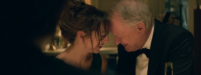 Nadzieja - Z filmu - Andrea Bræin Hovig, Stellan Skarsgård