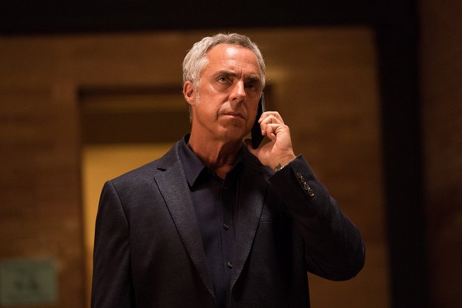 Bosch - Devil in the House - Photos - Titus Welliver