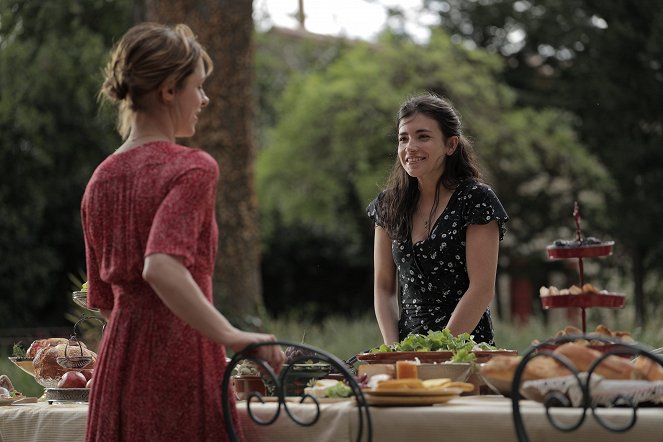Ein Tisch in der Provence - Ein Tisch in der Provence: Hoffnung auf Heilung - Filmfotók - Friederike Linke, Helen Woigk