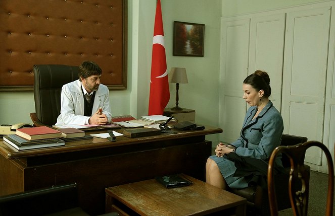 Bir Zamanlar Çukurova - Episode 21 - De la película