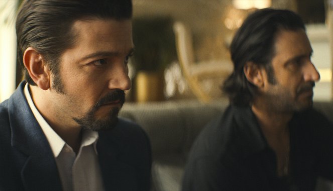 Narcos: México - CAF - De la película